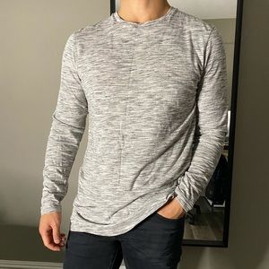 On The Byas Long Length Basic Shirt